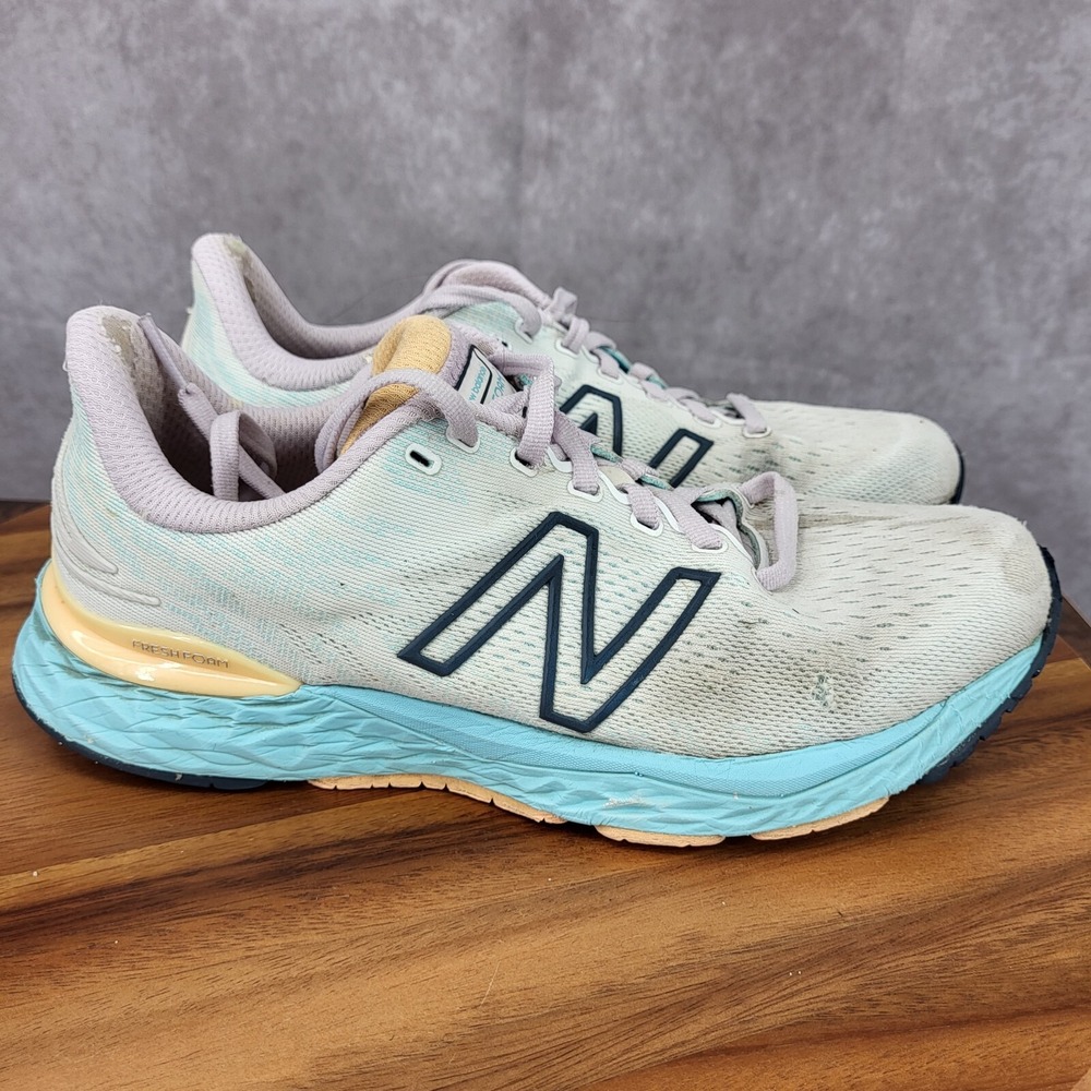New Balance Fresh Foam 880V11 Running Shoes Womens 9 White Blue Sneakers W880W11